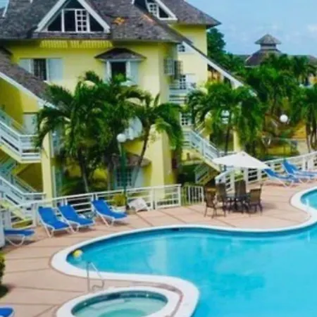 Quaint Sleep Apartment At Mystic Ridge Ocho Rios