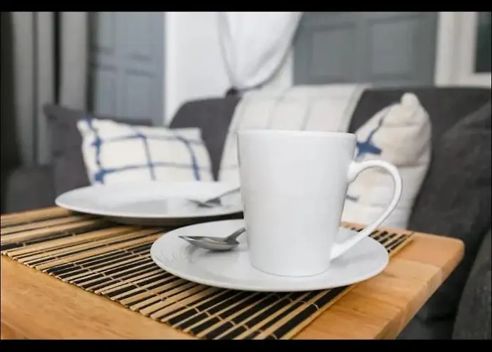 Quaint Sleep At Mystic Ridge Apartment *